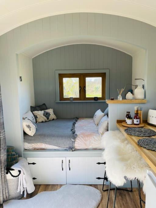 The Hut@Trefechan Wen - Coastal Coziness! Goodwick Exterior foto